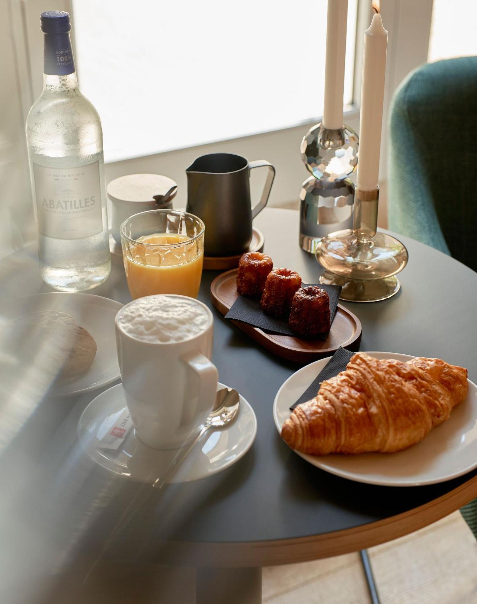 Hotel Le Chevalier Bleu モンパジエ エクステリア 写真